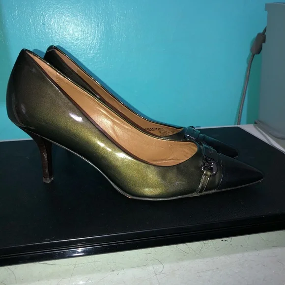 Coach Bowery heel Olive Green with Black Toe Cap - Picture 3 of 7